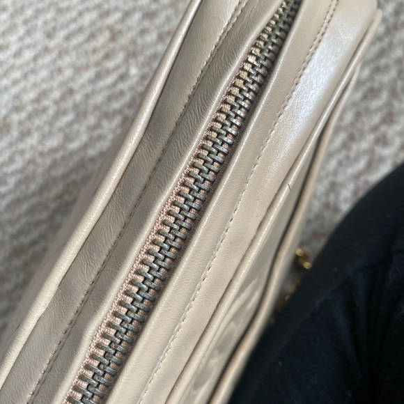 Chanel purse - Picture 7 of 9